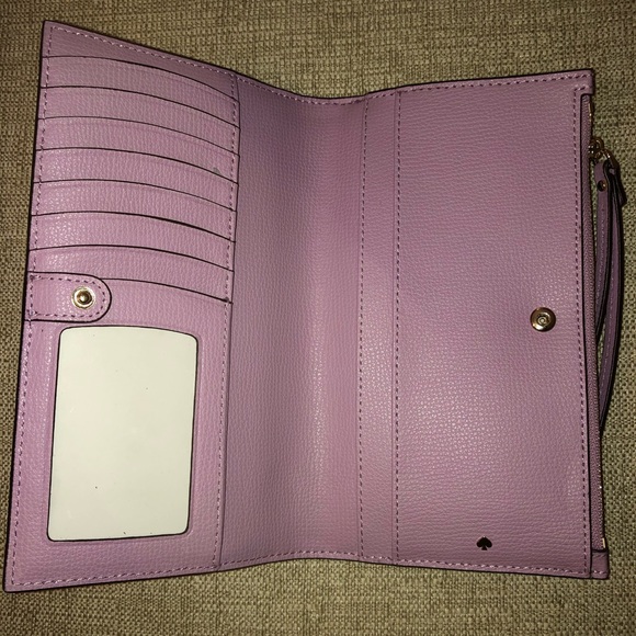 SOLD! Kate Spade Sylvia Large Continental Wristlet - Picture 4 of 6